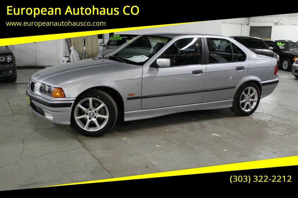 https://static.cargurus.com/images/forsale/2022/11/01/08/33/1998_bmw_3_series-pic-2757278286955123653-1024x768.jpeg