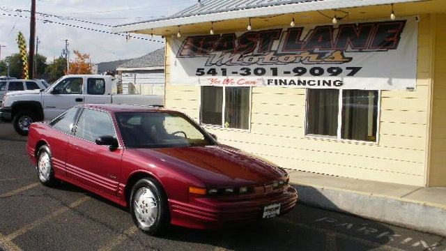 1993 Oldsmobile Cutlass Supreme 2 Dr Special Coupe