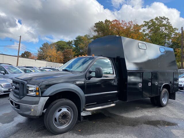 2007 Ford F-550 Super Duty Chassis Crew Cab DRW RWD