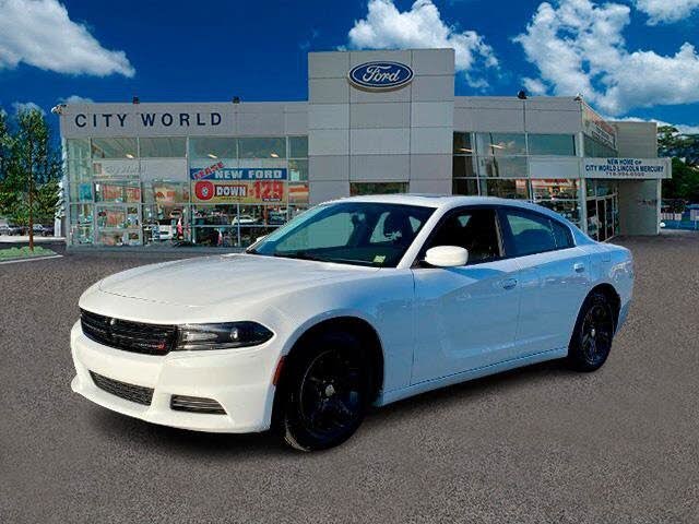 2022 dodge charger white black rims