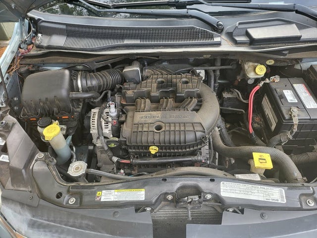 2010 Volkswagen Routan SEL CARB with RSE and Nav