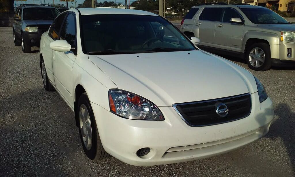 Los 50 mejores 2002 Nissan Altima en venta, ahorros desde $2,789