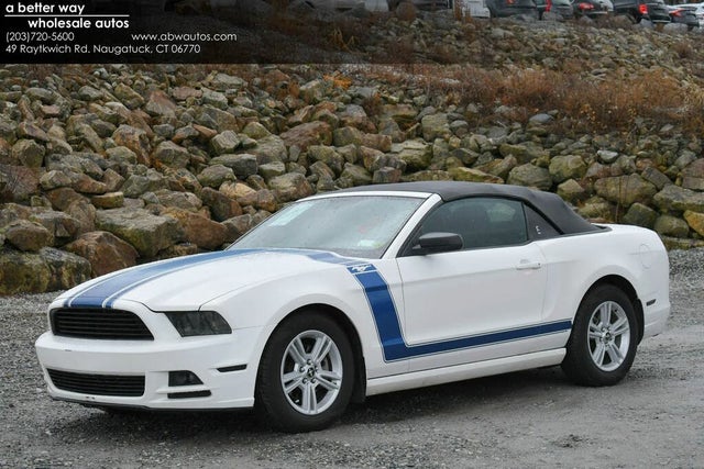 2013 Ford Mustang V6 Convertible RWD