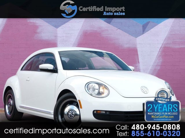 2012 Volkswagen Beetle Turbo with Sound and Navigation
