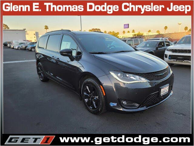 2020 Chrysler Pacifica Hybrid Limited 35th Anniversary FWD