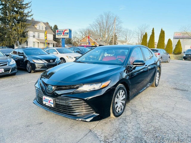 2018 Toyota Camry Hybrid LE FWD