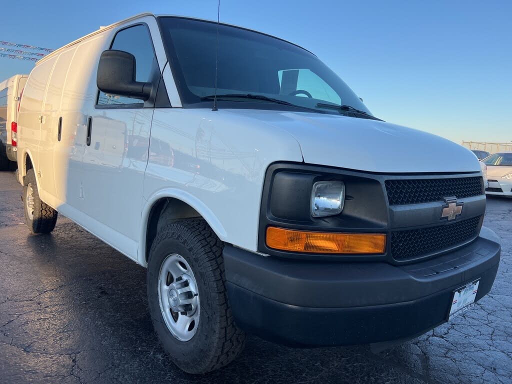 2015 Chevrolet Express Cargo 2500 RWD