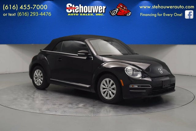 2018 Volkswagen Beetle 2.0T S Convertible FWD with Style and Comfort Package