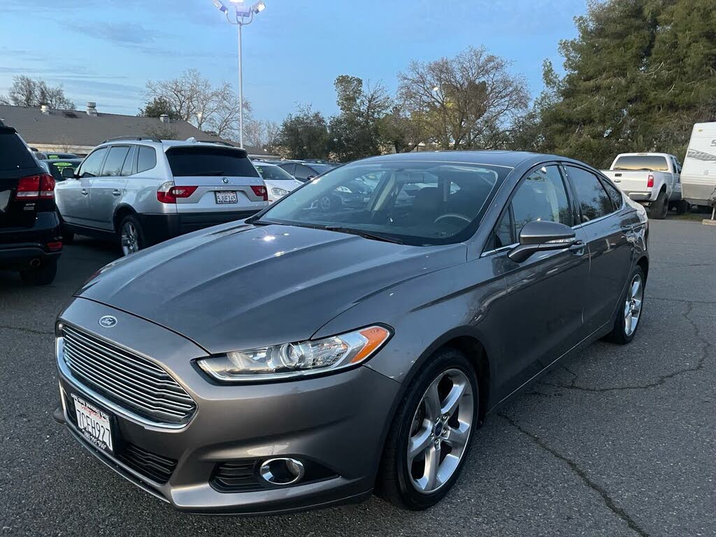 2014 Ford Fusion SE