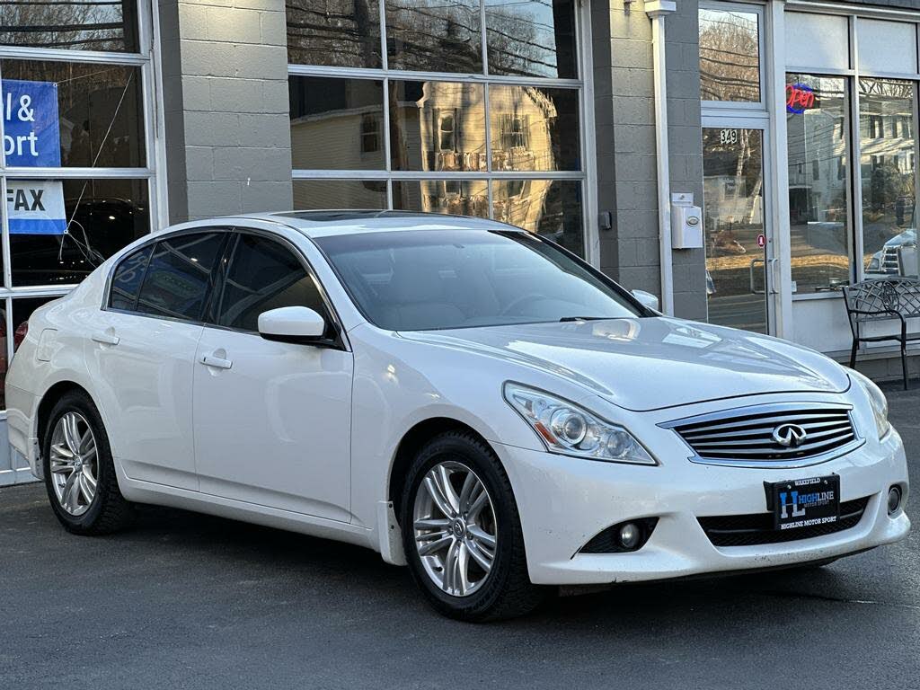 Review The Infiniti G37 Coupe An endangered species  The Globe and Mail