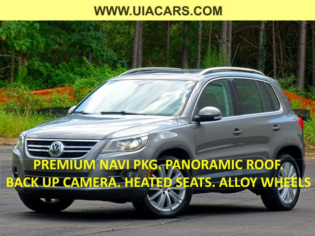 2011 Volkswagen Tiguan SEL with Premium Navigation