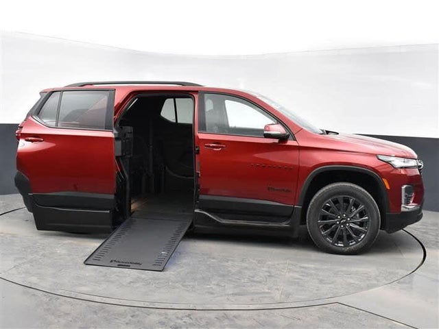2023 Chevrolet Traverse RS FWD