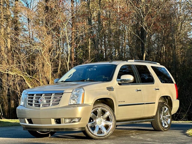 2013 Cadillac Escalade Luxury RWD