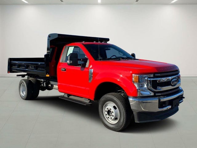 2022 Ford F-350 Super Duty Chassis XLT DRW 4WD