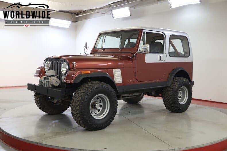Red 1985 Jeep  4WD, Image 0