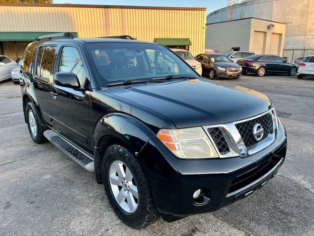 2011 black nissan pathfinder