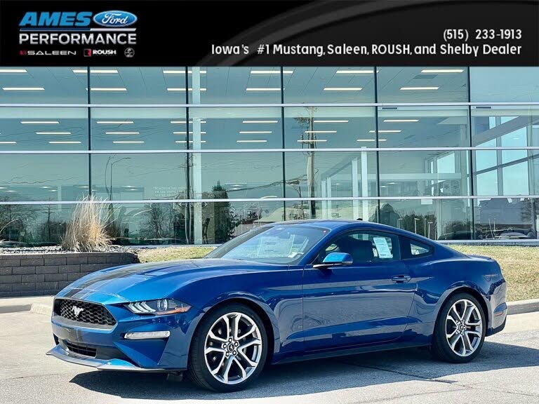 https://static.cargurus.com/images/forsale/2023/04/11/05/29/2022_ford_mustang-pic-4952487094296739988-1024x768.jpeg