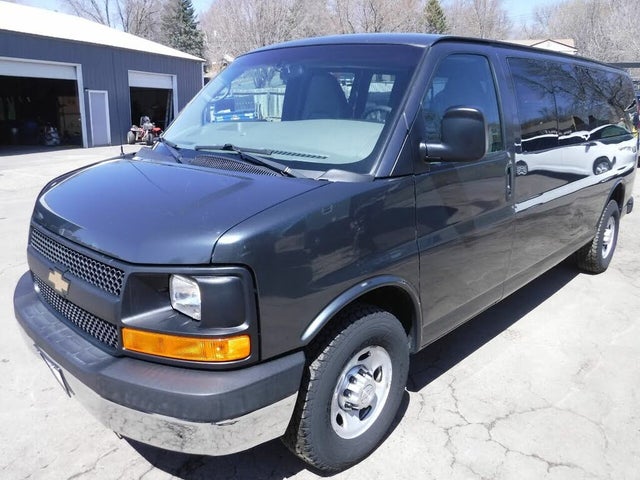 2015 Chevrolet Express 3500 1LS Extended RWD