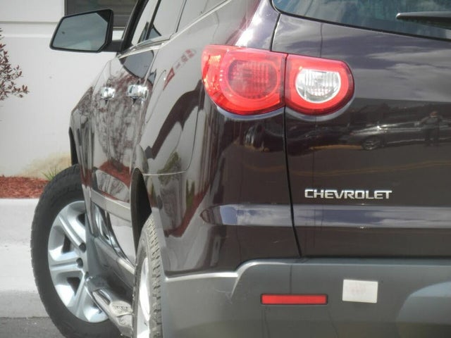 2009 Chevrolet Traverse LS FWD