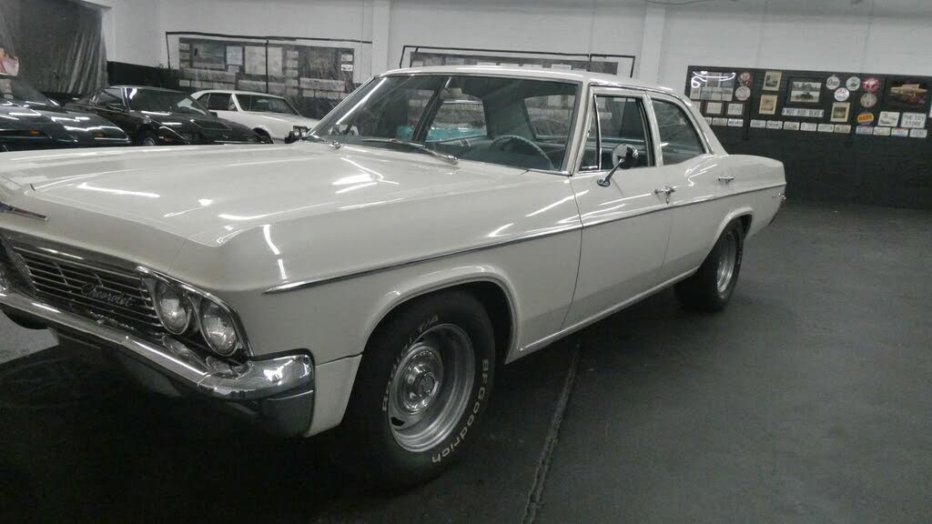 White 1965 Chevrolet, Image 0