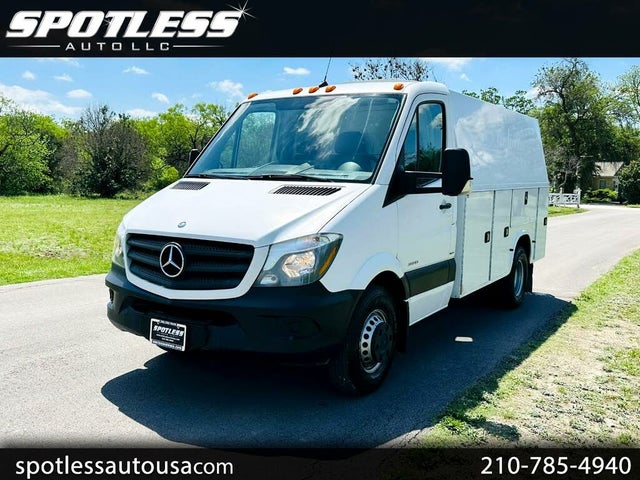 2015 Mercedes-Benz Sprinter Cab Chassis 3500 144 DRW RWD
