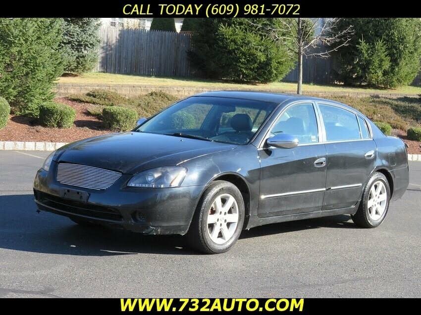 black nissan altima 2002