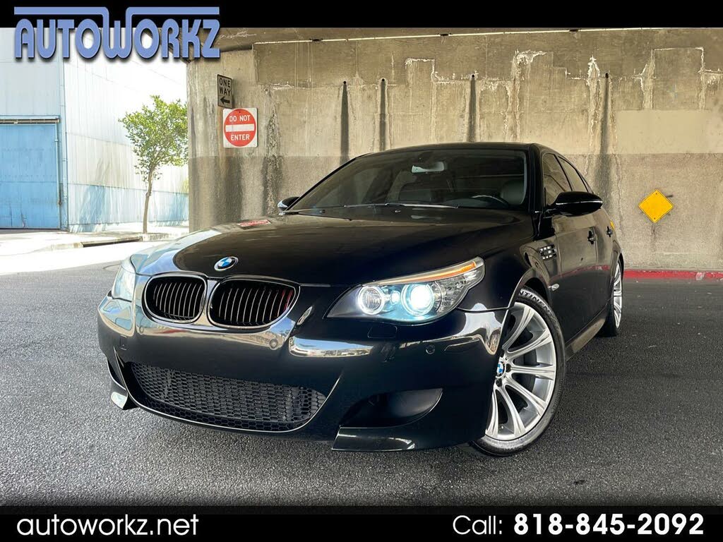 2008 BMW M5 VIN: WBSNB93548CX10033 