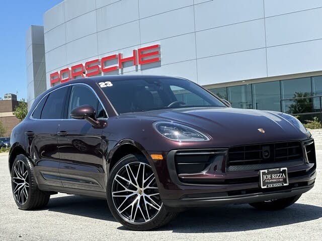 2024 Porsche Macan S in Lincolnwood, IL