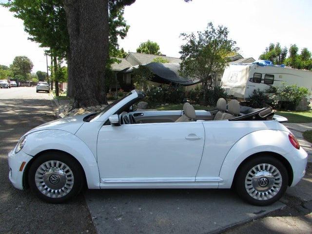 2014 Volkswagen Beetle 1.8T Convertible with Premium