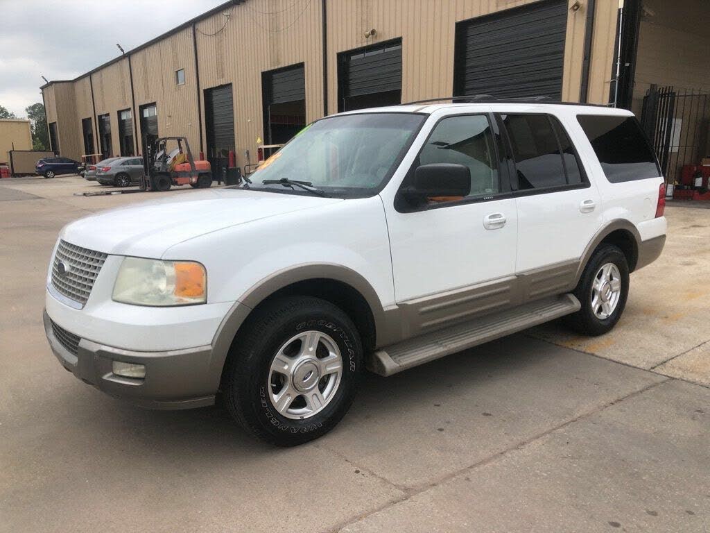 White 2004 Ford Expedition Eddie Bauer, Image 0
