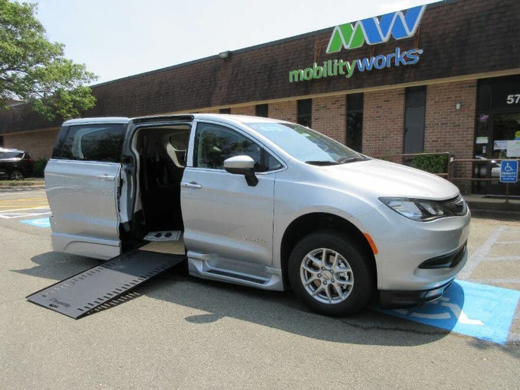 Wheelchair Accessible Chrysler Pacifica - MobilityWorks