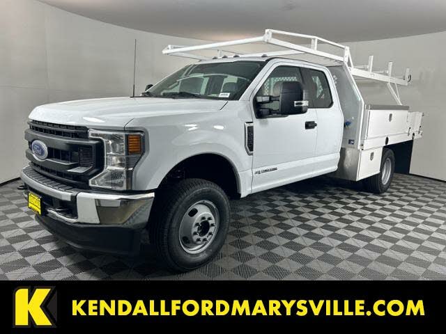 2022 Ford F-350 Super Duty Chassis XLT SuperCab DRW 4WD