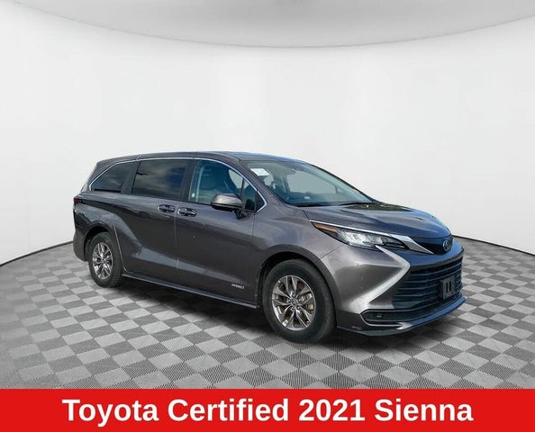 2021 Toyota Sienna LE 8-Passenger FWD