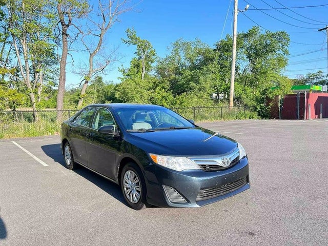 Used 2024 Toyota Camry XLE V6 FWD for Sale in Portland, ME - CarGurus