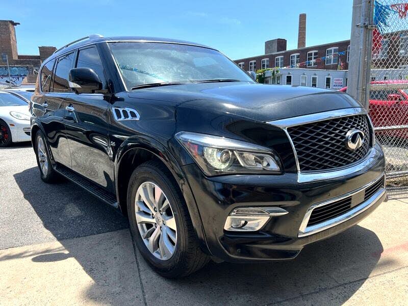 2017 INFINITI QX80 RWD