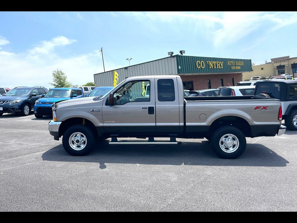 2004 Ford F-250 Super Duty Lariat Extended Cab 4WD