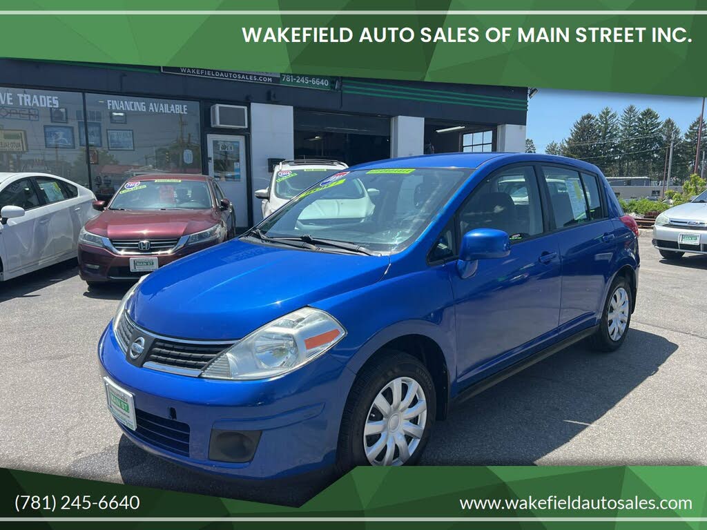 blue nissan versa 2009