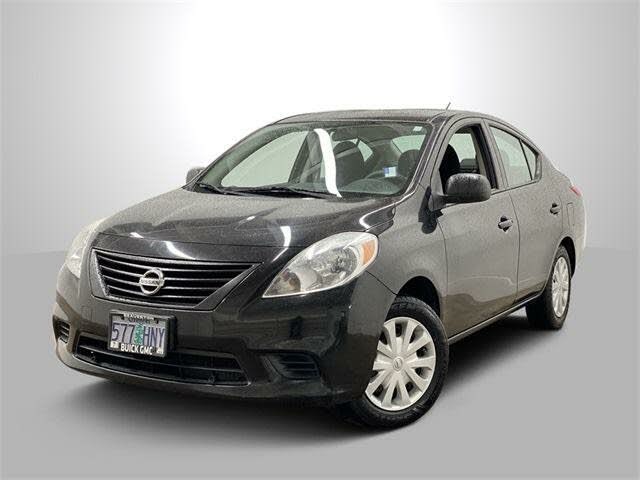 2012 nissan versa black