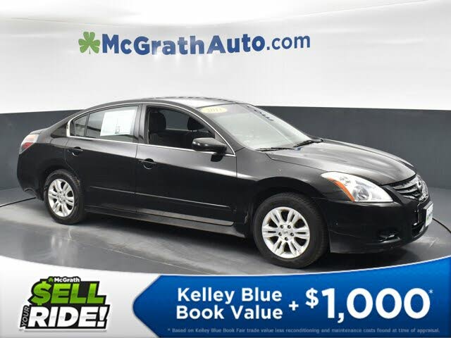 2010 nissan altima blue book value