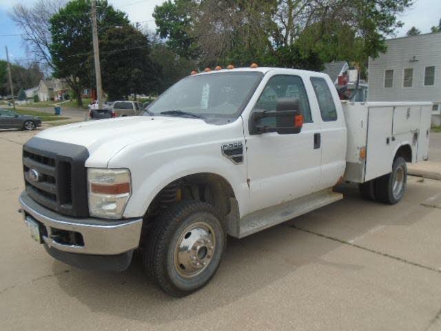 2009 Ford F-350 Super Duty Chassis XL SuperCab DRW 4WD