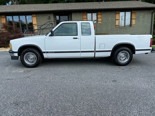 1993 Chevrolet S-10 Tahoe Extended Cab RWD
