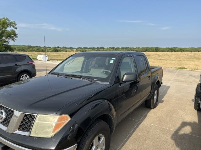 2006 Nissan Frontier SE 4dr Crew Cab 4WD SB with automatic