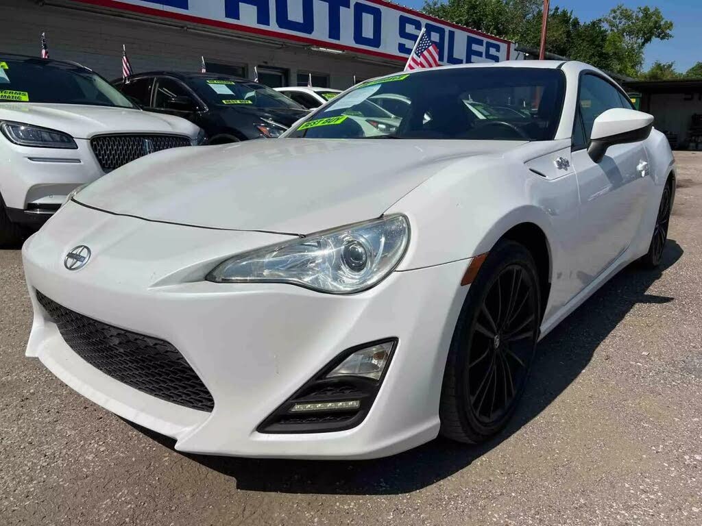 Scion Fr S White