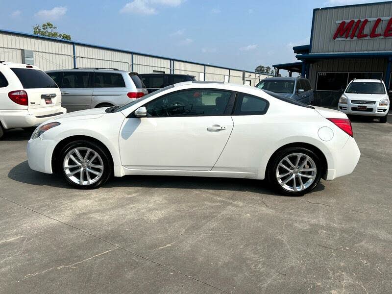 2009 nissan altima coupe 3.5 se for sale