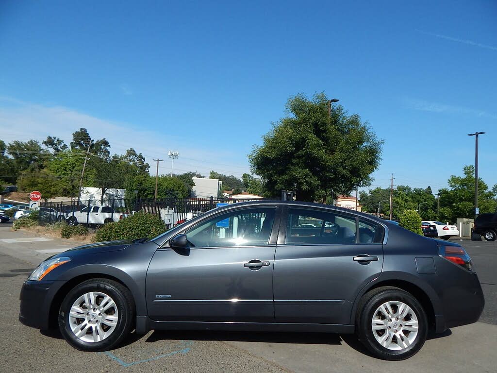 2011 nissan store altima hybrid