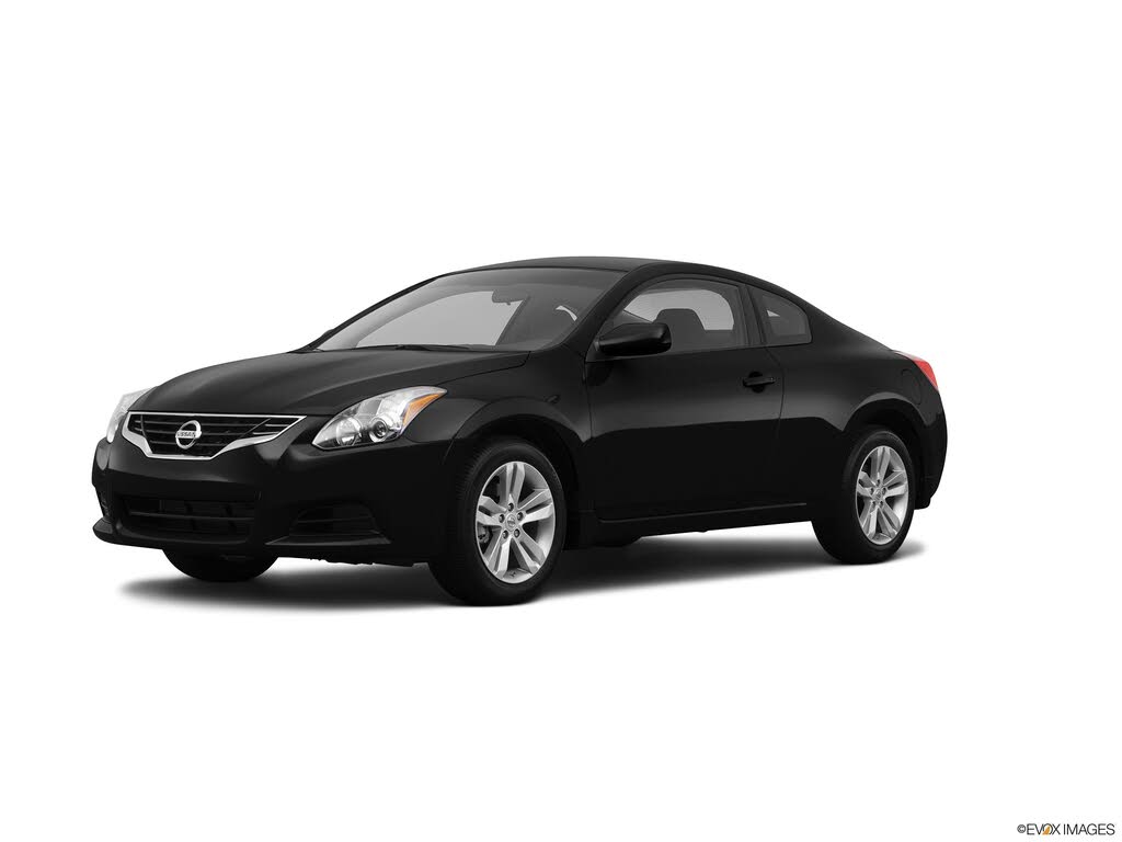 2013 nissan altima 2 door coupe