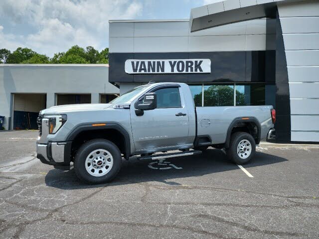 2024 GMC Sierra 2500HD Pro Regular Cab LB 4WD