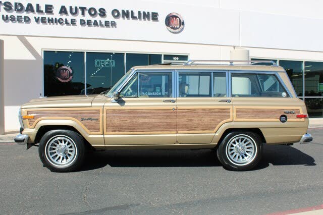 1990 Jeep Grand Wagoneer 4 Dr STD 4WD SUV