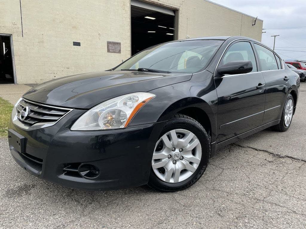 2012 altima black