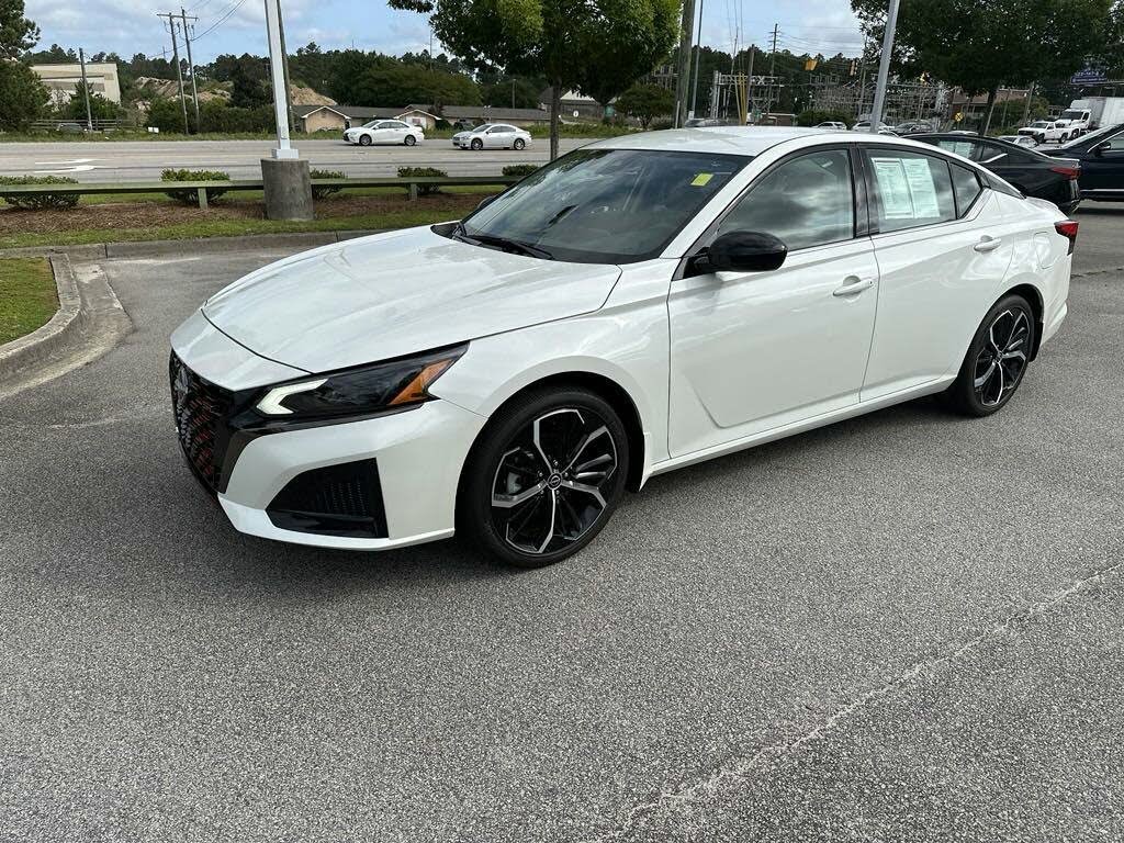 white nissan altima for sale